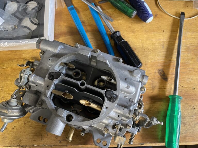 Carter AFB (72 and Earlier) Carburetor